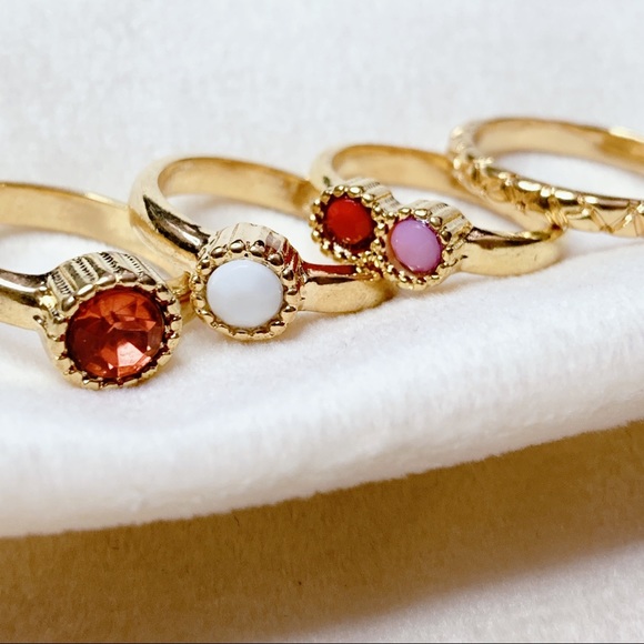 ❣️$25/3❣️ Four Rhinestones Ring Set - Picture 5 of 10